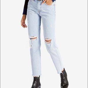 Levi’s Light Wash High Waisted Wedgie Jeans